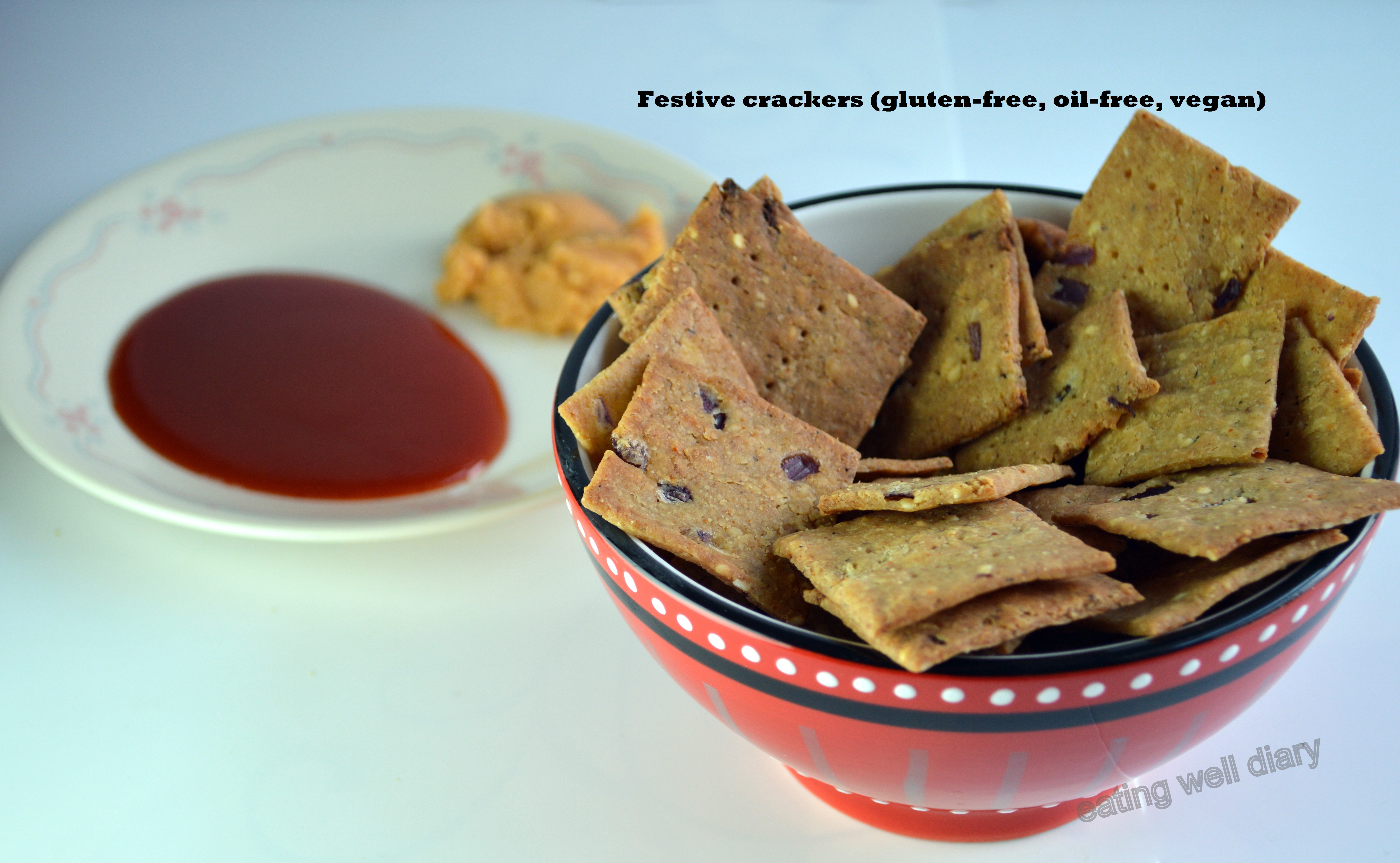 Healthy Festive Baked Crackers (gluten-free, oil-free, vegan)